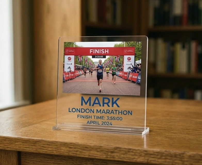 Personalised sporting achievement trophy